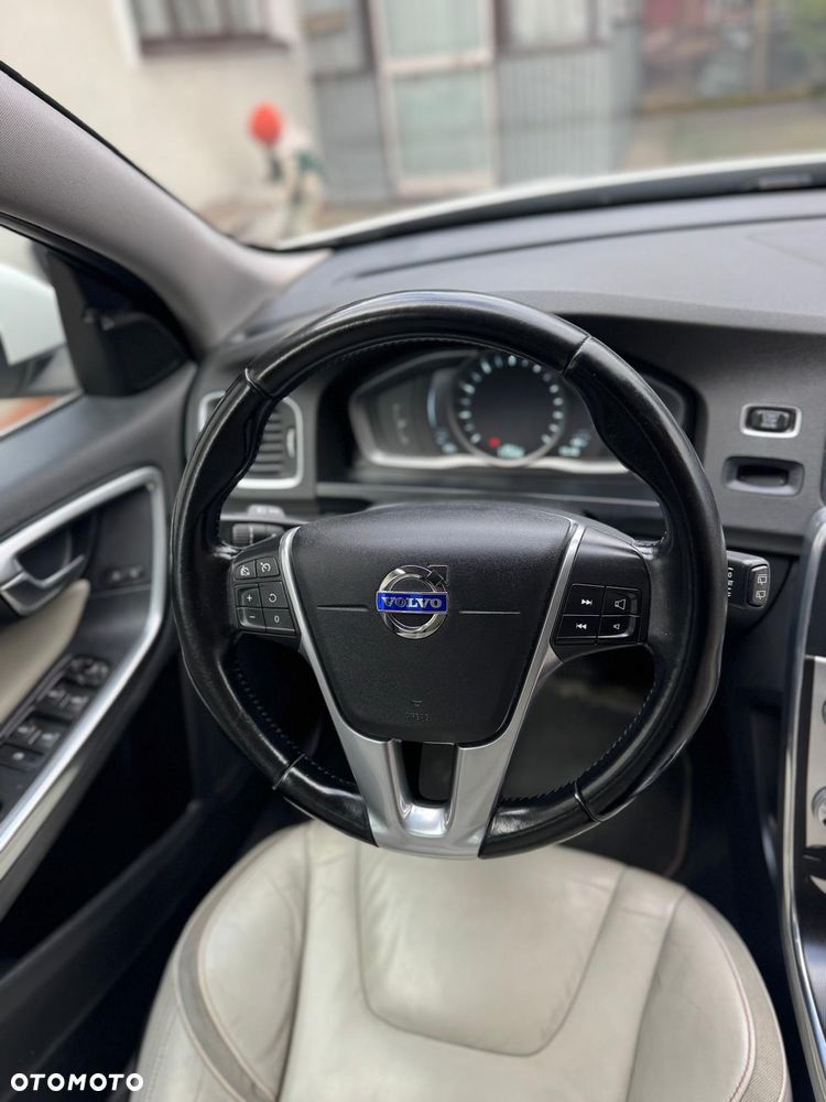 Volvo V60 T5 Drive-E Ocean Race - 9