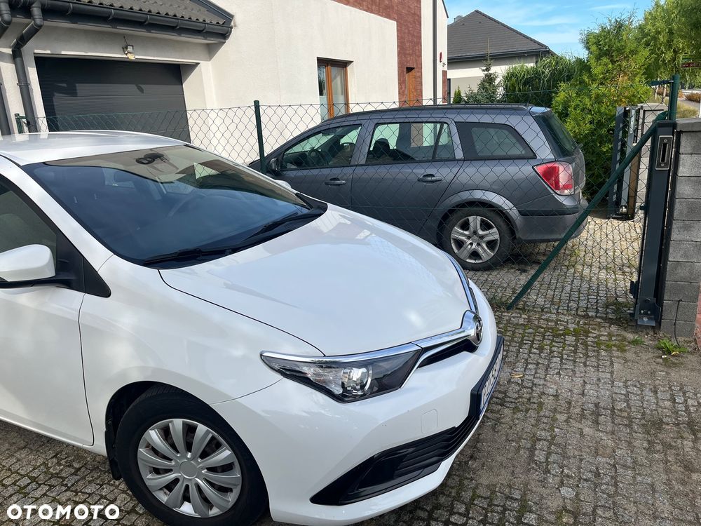 Toyota Auris - 3