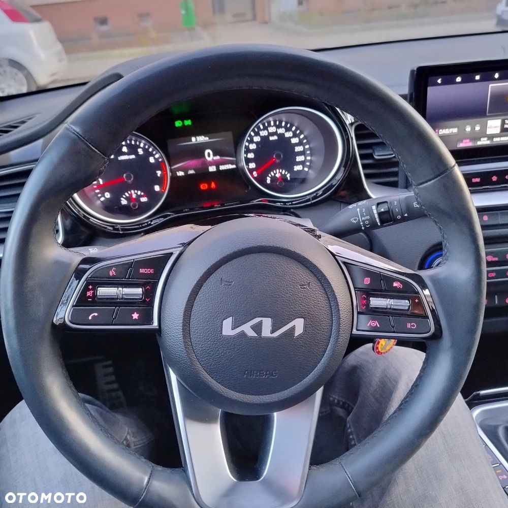 Kia Ceed 1.5 T-GDI Business Line - 10