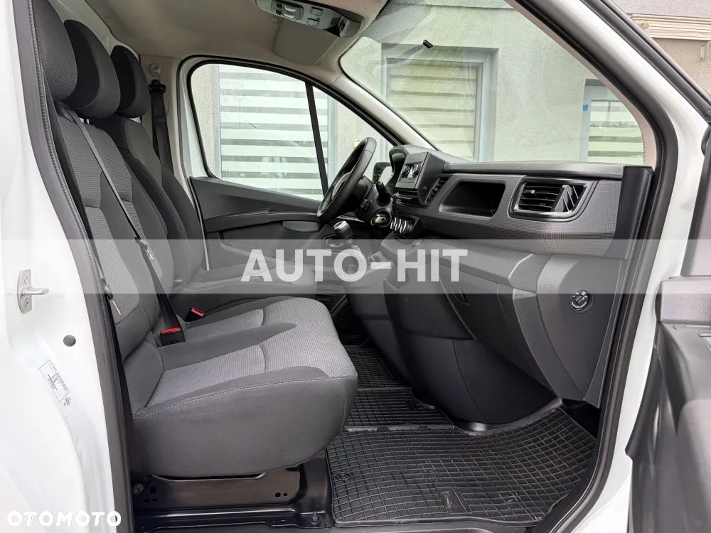 Renault Trafic - 17