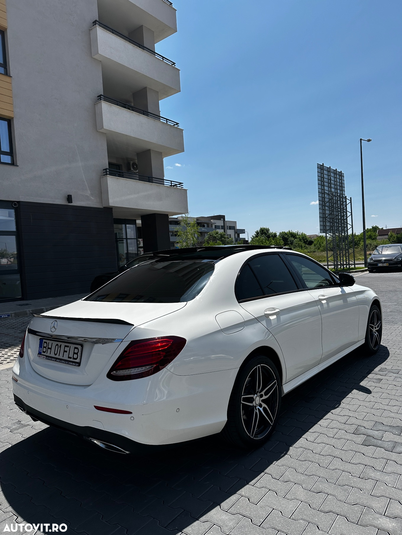 Mercedes-Benz E 220 d Aut. - 3