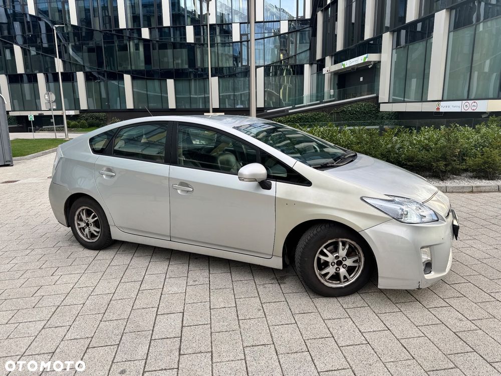 Toyota Prius - 5