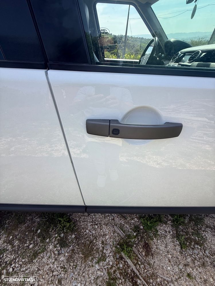 Land Rover Discovery 3.0 TD V6 HSE - 6