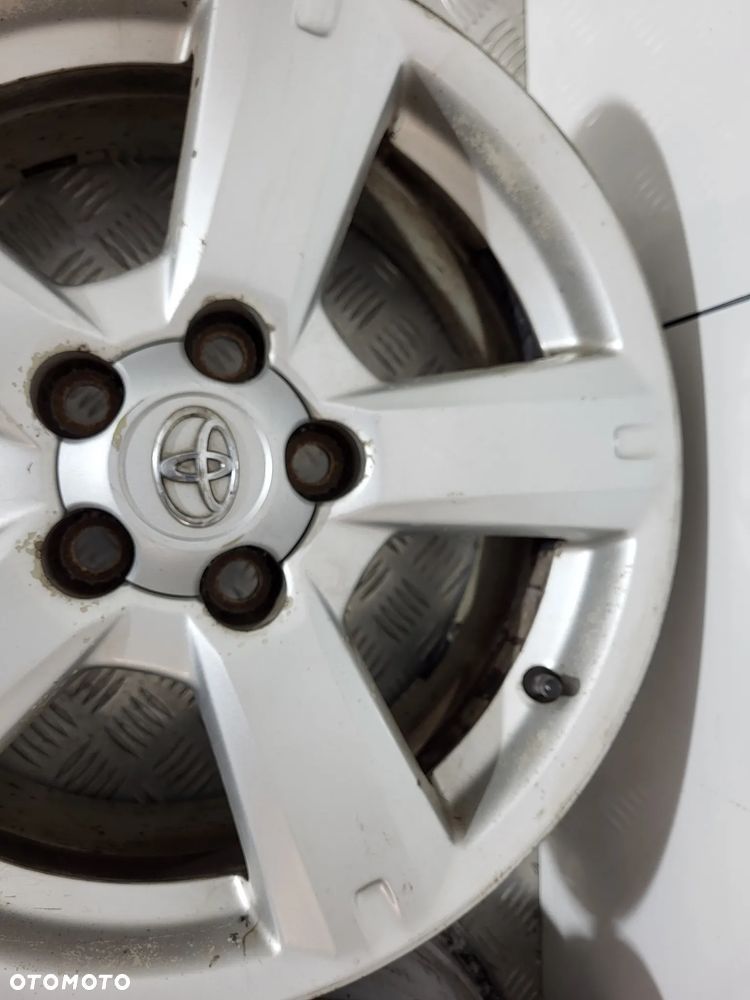 Toyota Rav4 III Felgi Aluminiowe 17 - 9