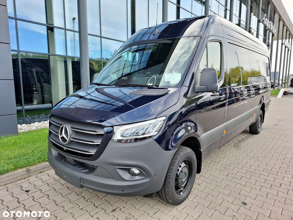 Mercedes-Benz Sprinter 319 CDI Furgon SELECT długi 4325 mm L3H2 - 4