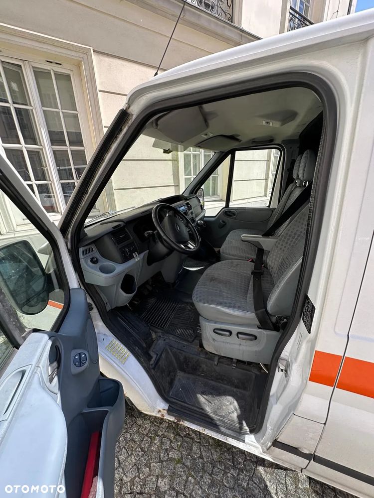 Ford Transit - 5