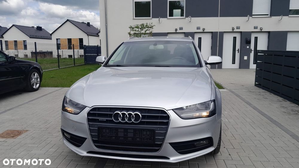 Audi A4 Avant 2.0 TDI DPF quattro Ambition - 8