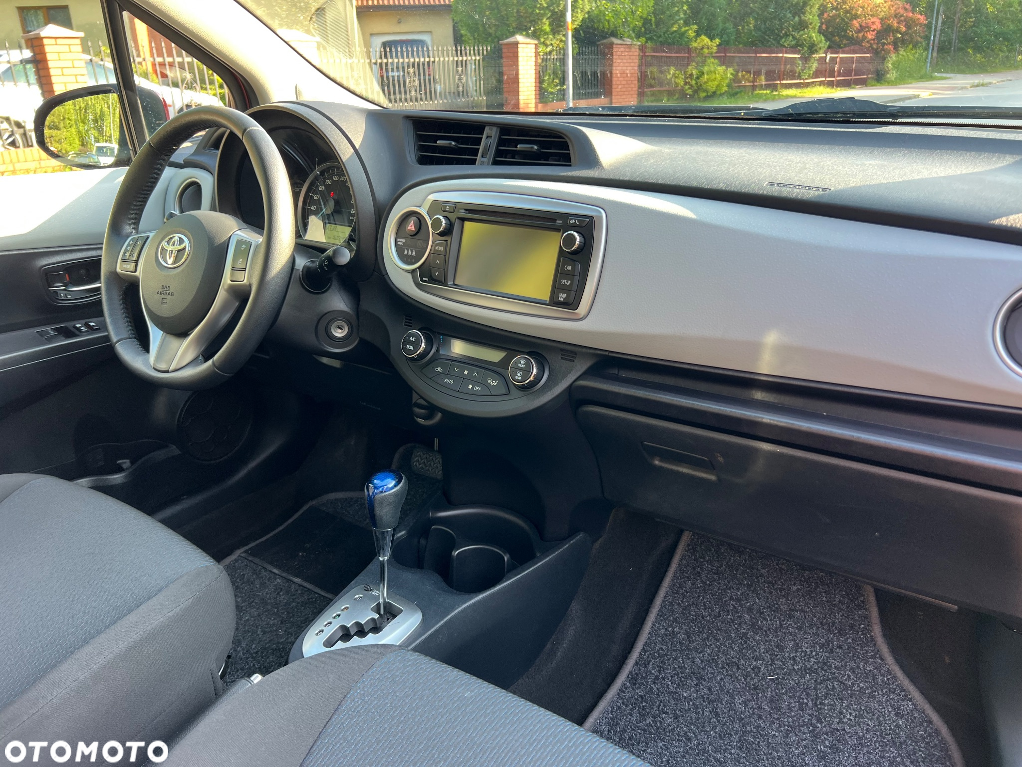 Toyota Yaris - 6