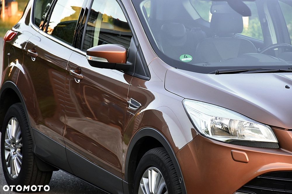 Ford Kuga 2.0 TDCi 2x4 Titanium - 9