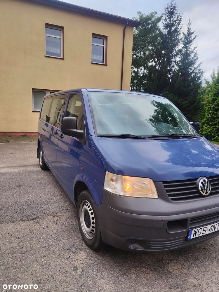 Volkswagen Caravelle - 4