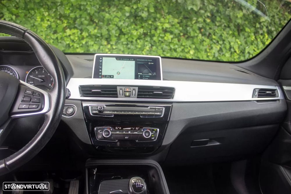 BMW X1 16 d sDrive Line xLine - 17