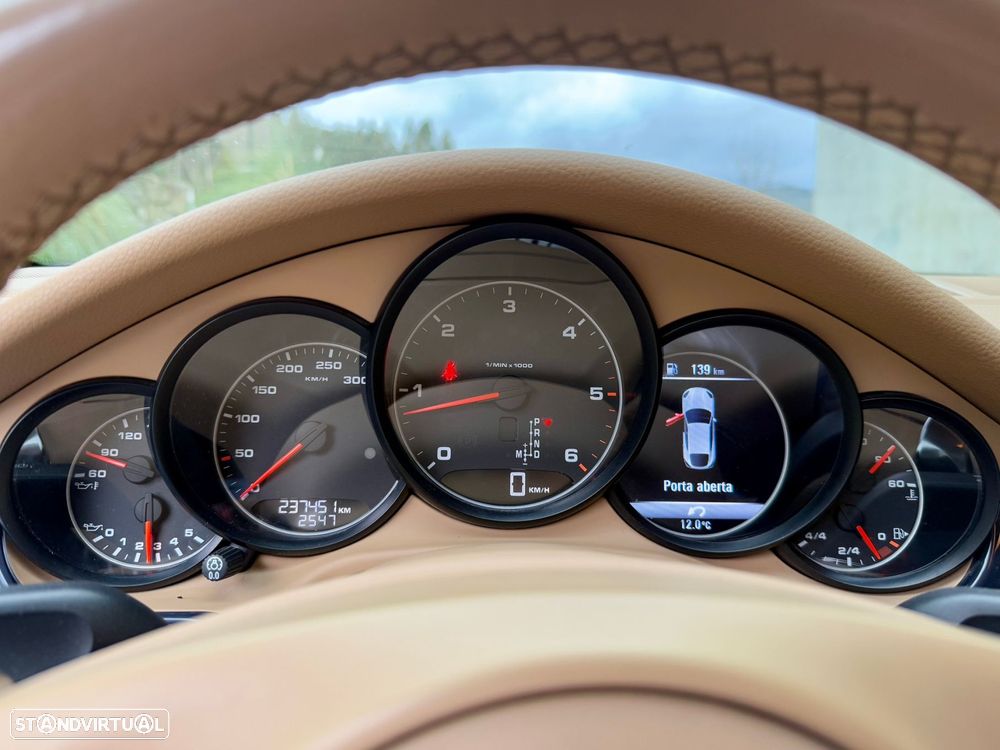 Porsche Panamera Edition - 15