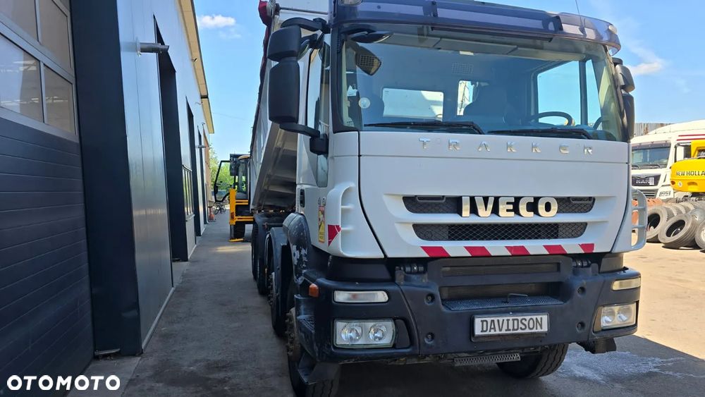 Iveco Trakker 410 8x4 - 4