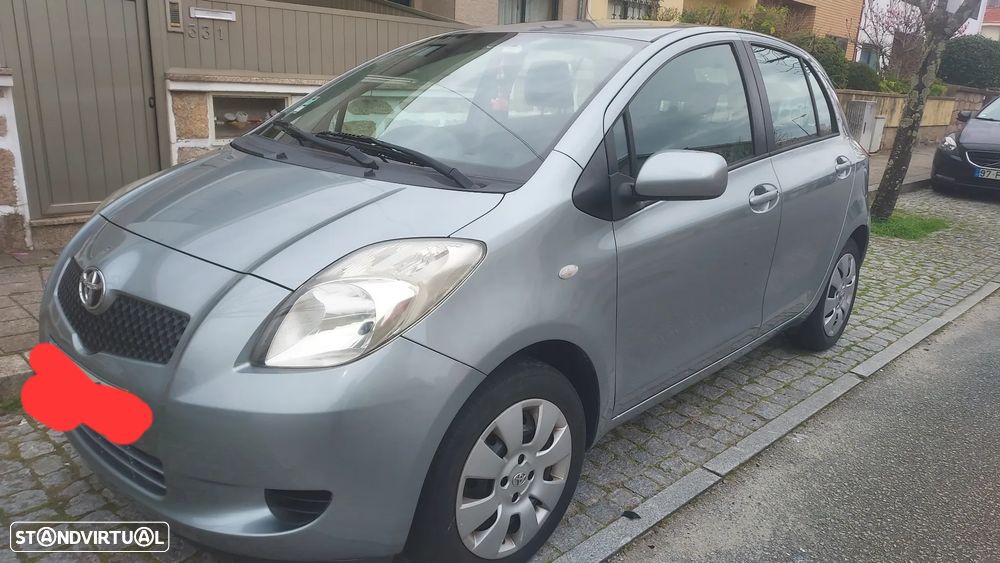 Toyota Yaris 1.0 VVT-i Sol - 1