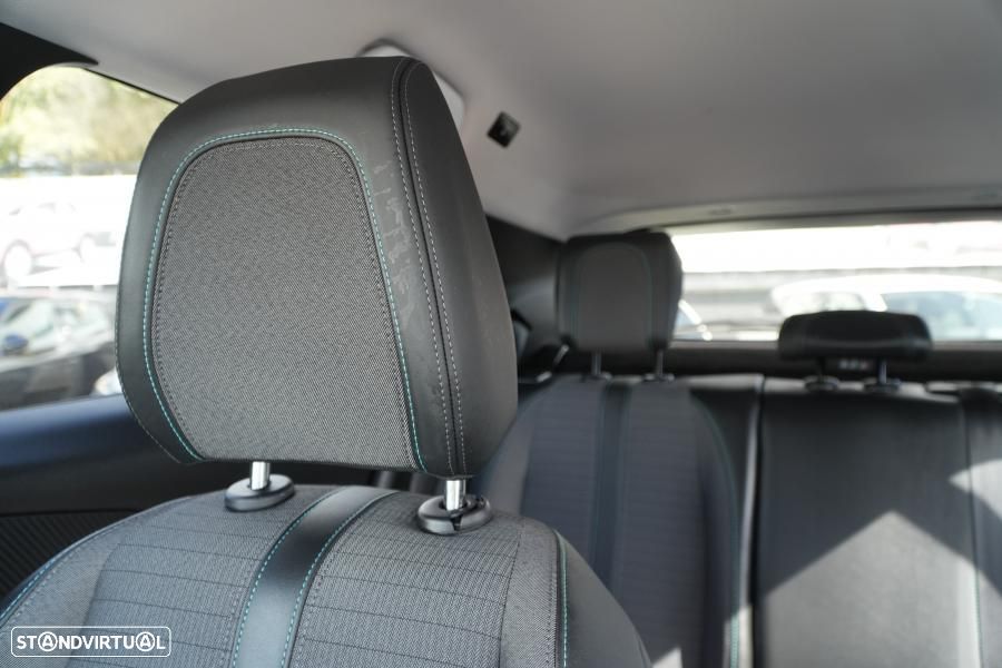 Peugeot 2008 PureTech 130 EAT8 Allure - 12