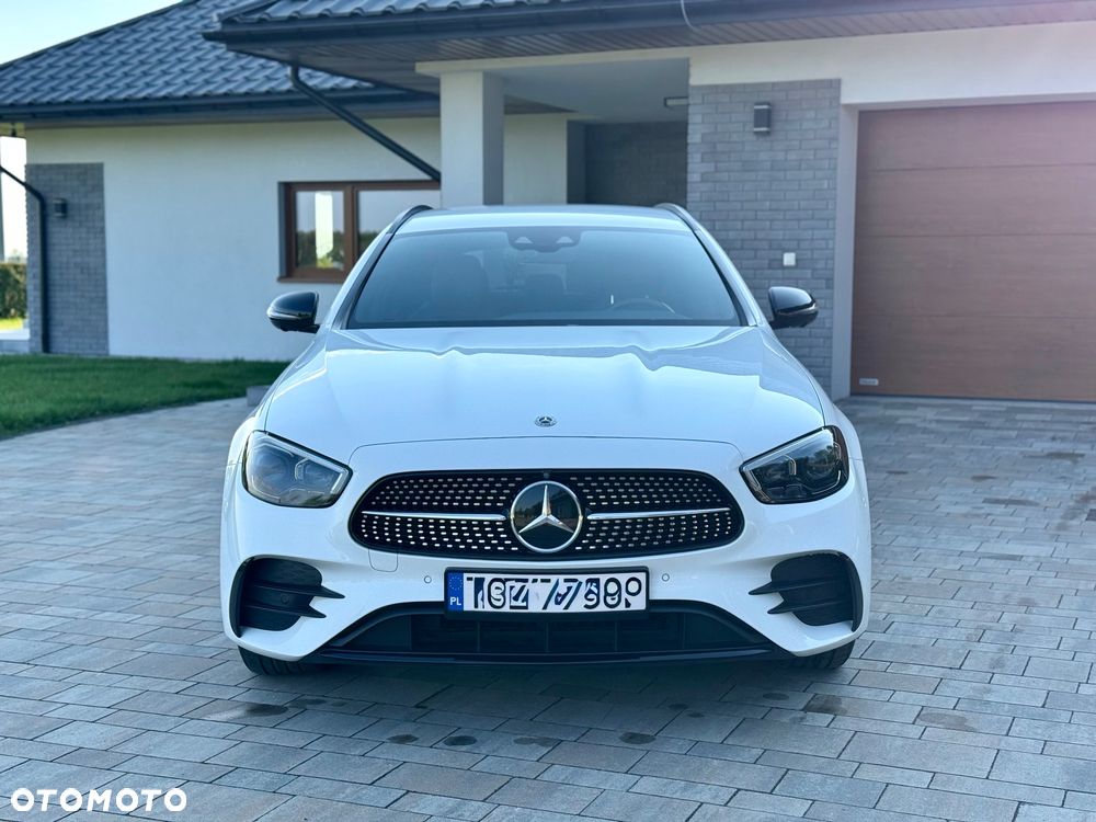 Mercedes-Benz Klasa E 300 de AMG - 13