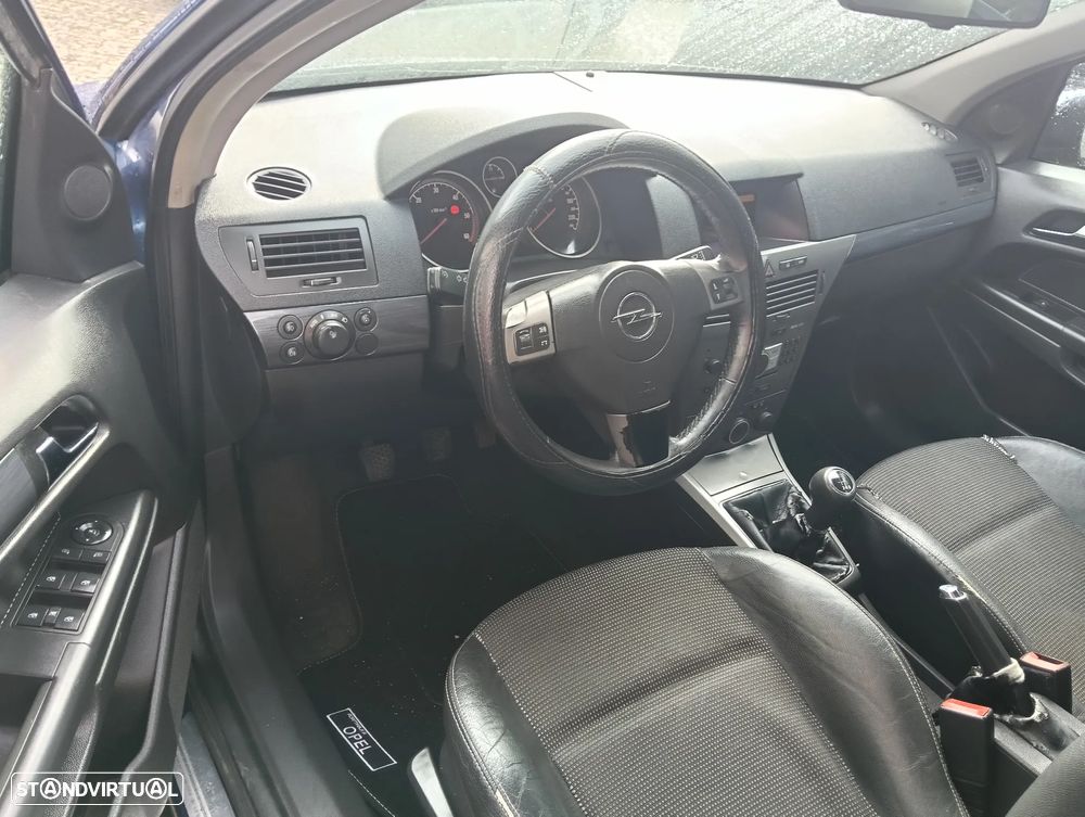 Opel Astra Caravan 1.9 CDTi Cosmo - 8