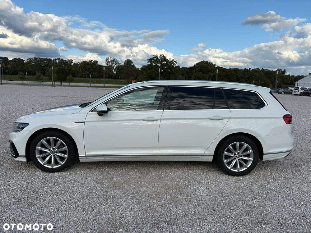 Volkswagen Passat - 7