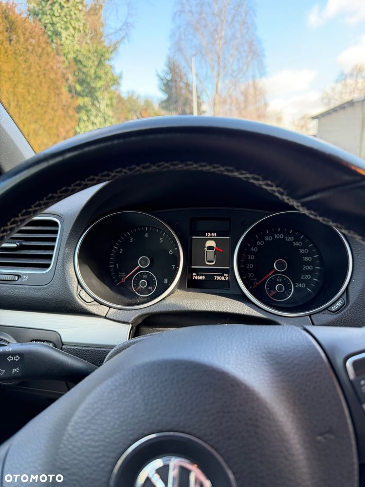 Volkswagen Golf - 27