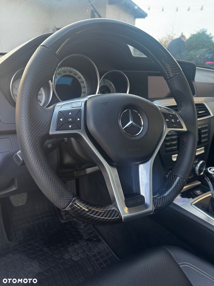Mercedes-Benz Klasa C 220 CDI BlueEff Edition - 8