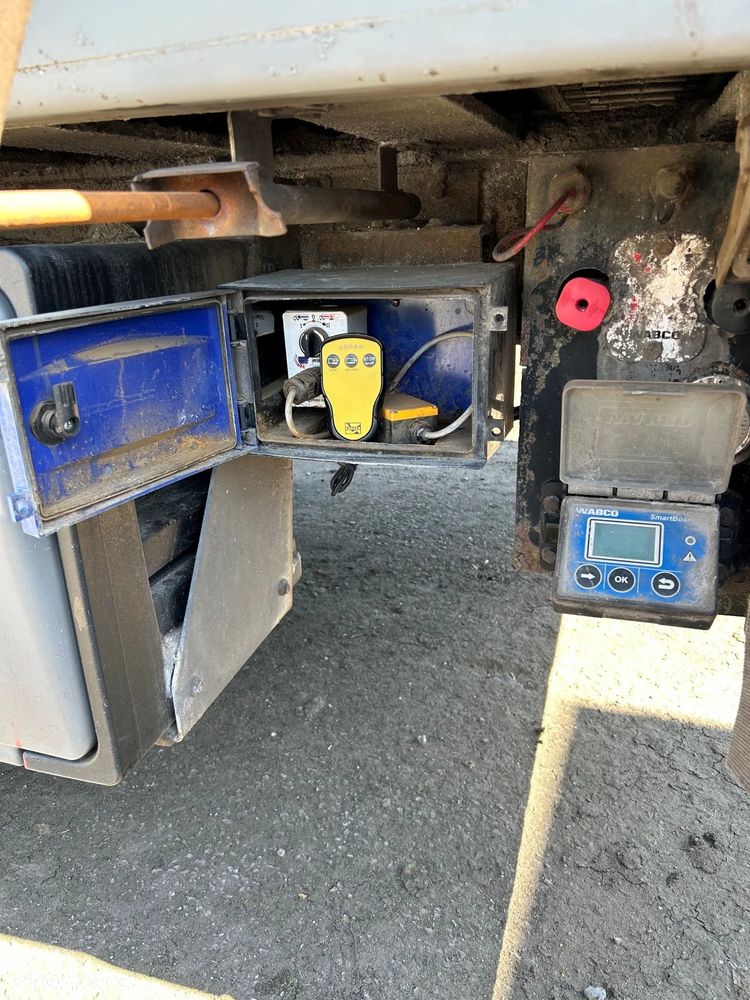 Kraker Trailers CF200 - 8