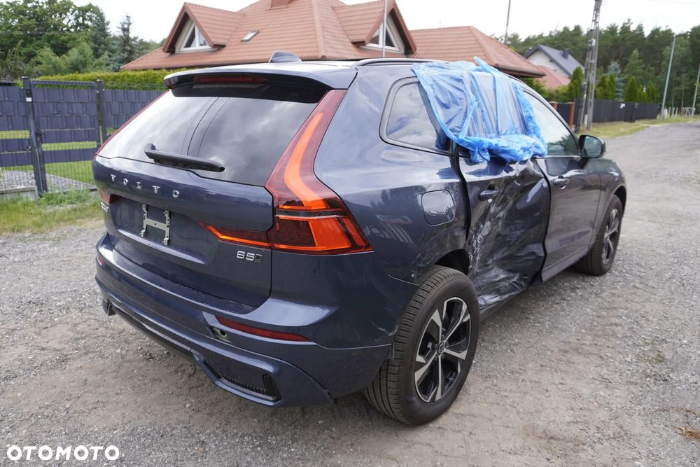 Volvo XC 60 B5 B AWD Plus Dark - 9