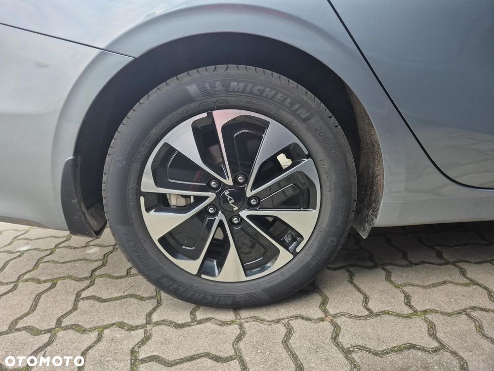 Kia Ceed 1.5 T-GDI M - 19