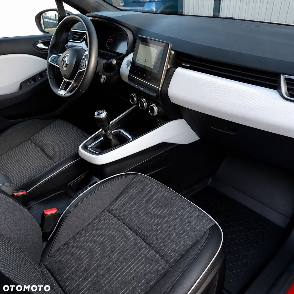Renault Clio 1.0 TCe Techno - 11