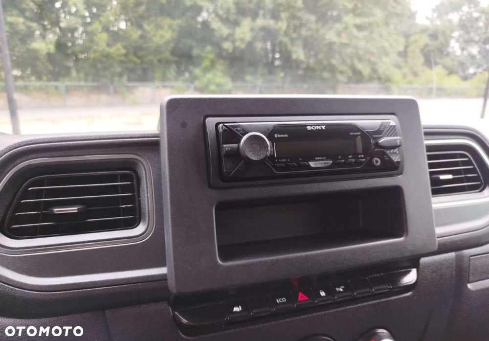 Renault Master - 24