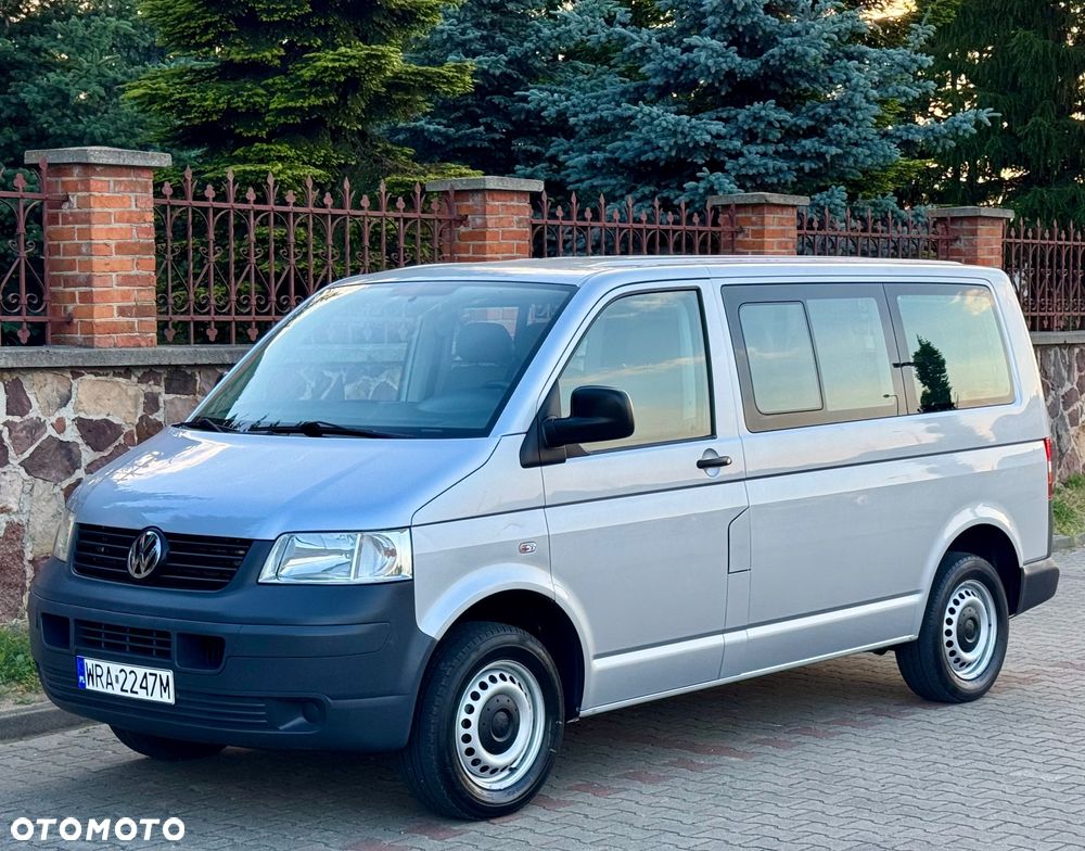 Volkswagen Caravelle - 6