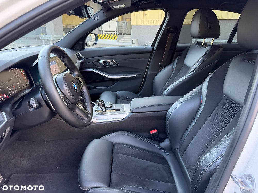 BMW Seria 3 320d xDrive MHEV M Sport sport - 12