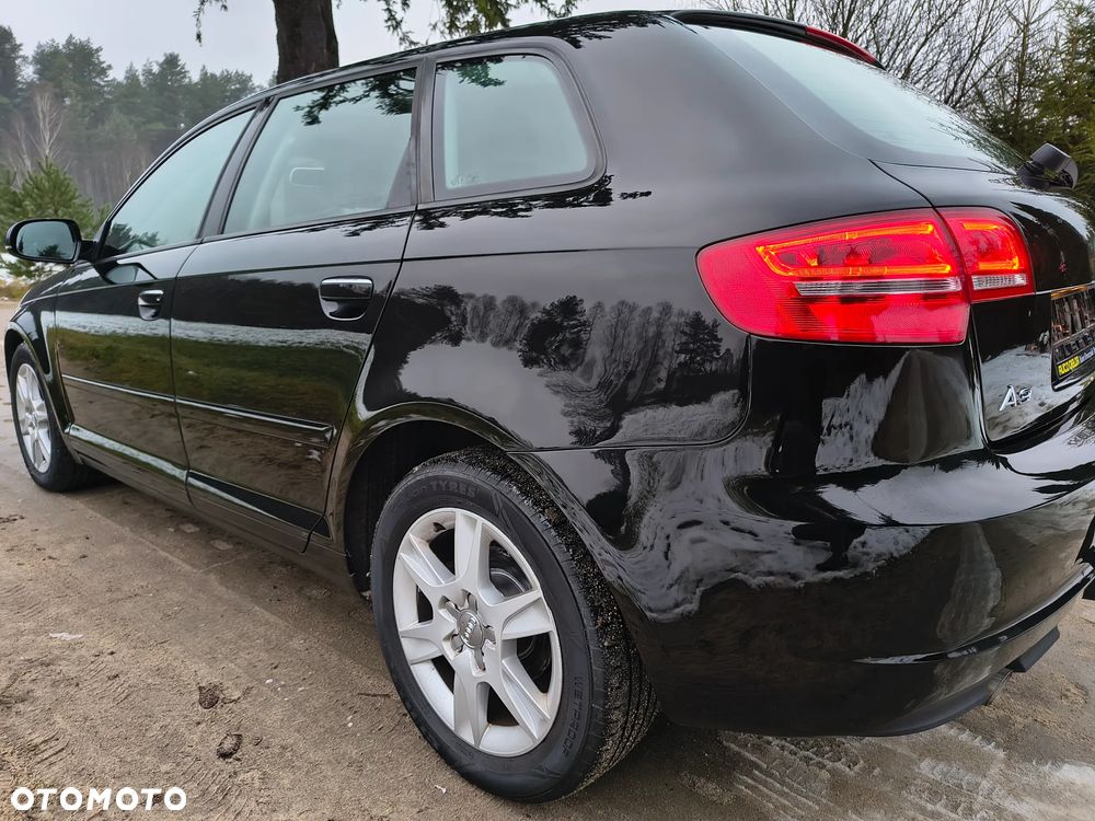 Audi A3 Sportback 1.6 TDI DPF Ambition - 15