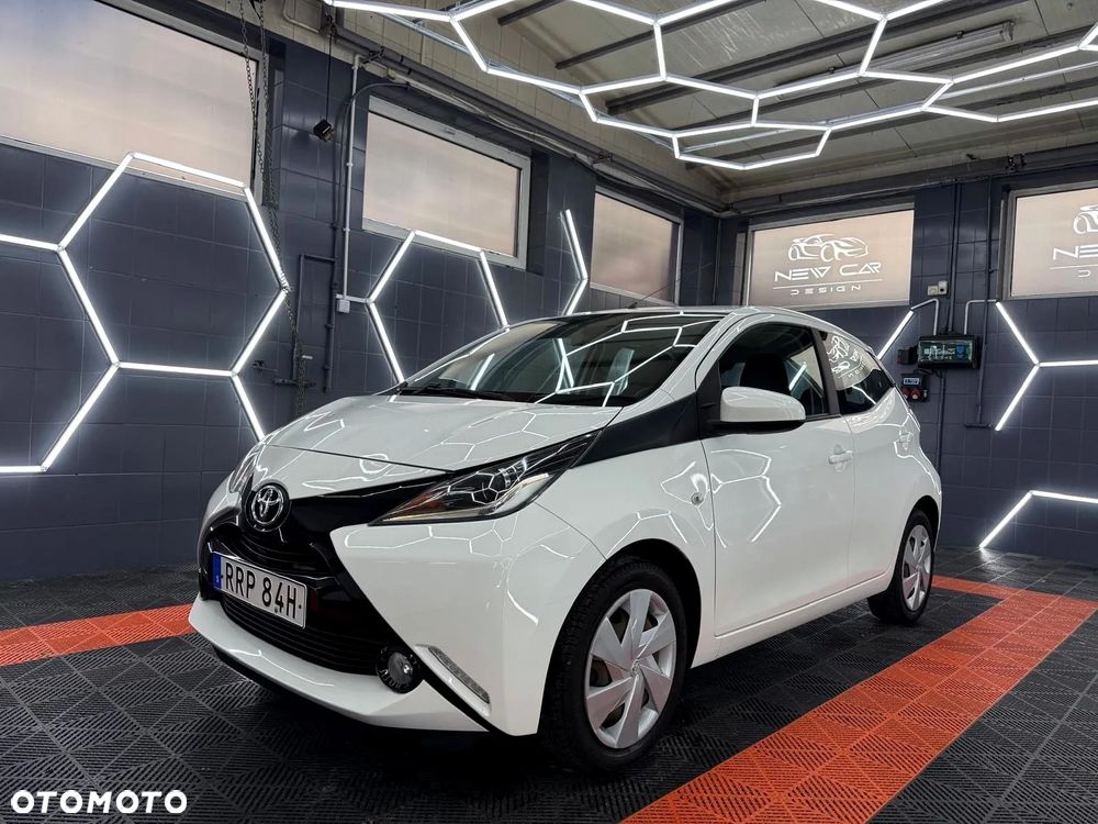 Toyota Aygo x-play touch - 13