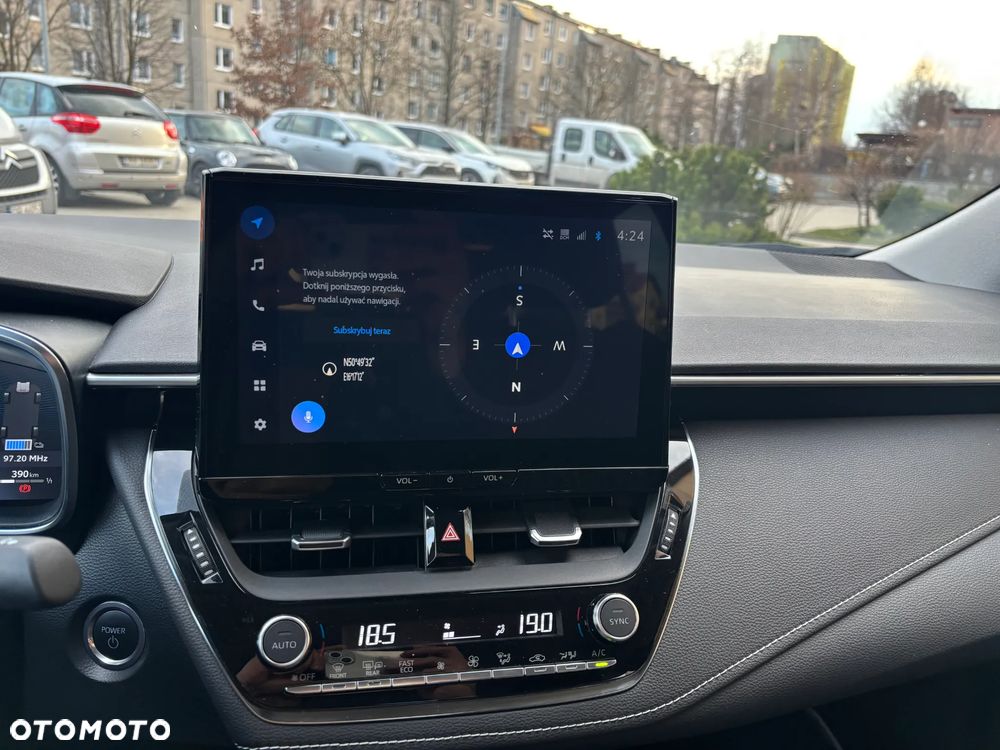 Toyota Corolla 1.8 Hybrid Executive - 30