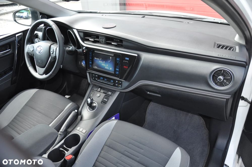 Toyota Auris - 39