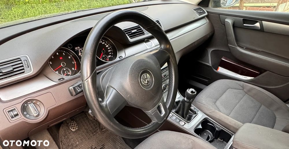 Volkswagen Passat 1.8 TSI Comfortline - 6