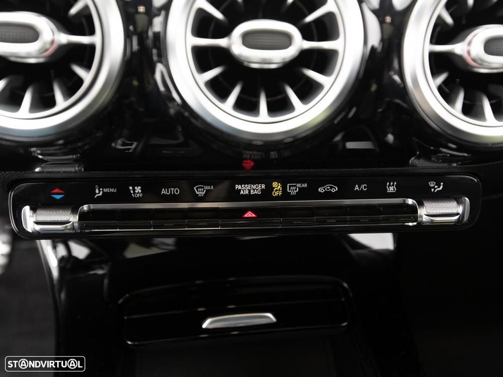 Mercedes-Benz A 250 e 8G-DCT Edition 2020 - 23