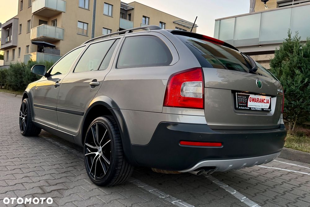 Skoda Octavia 2.0 TDI DPF 4x4 Scout - 3