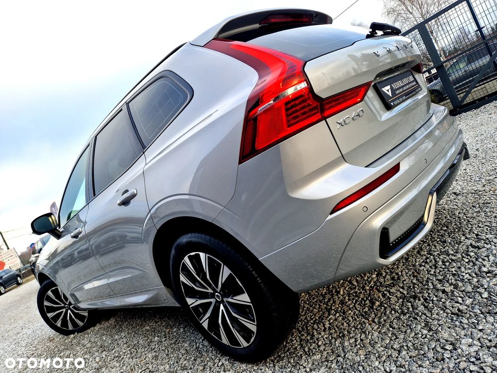 Volvo XC 60 B4 D Plus Dark - 7