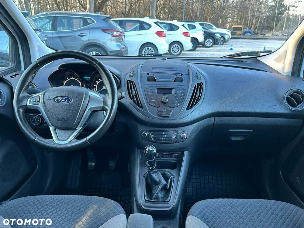 Ford Transit Courier - 14