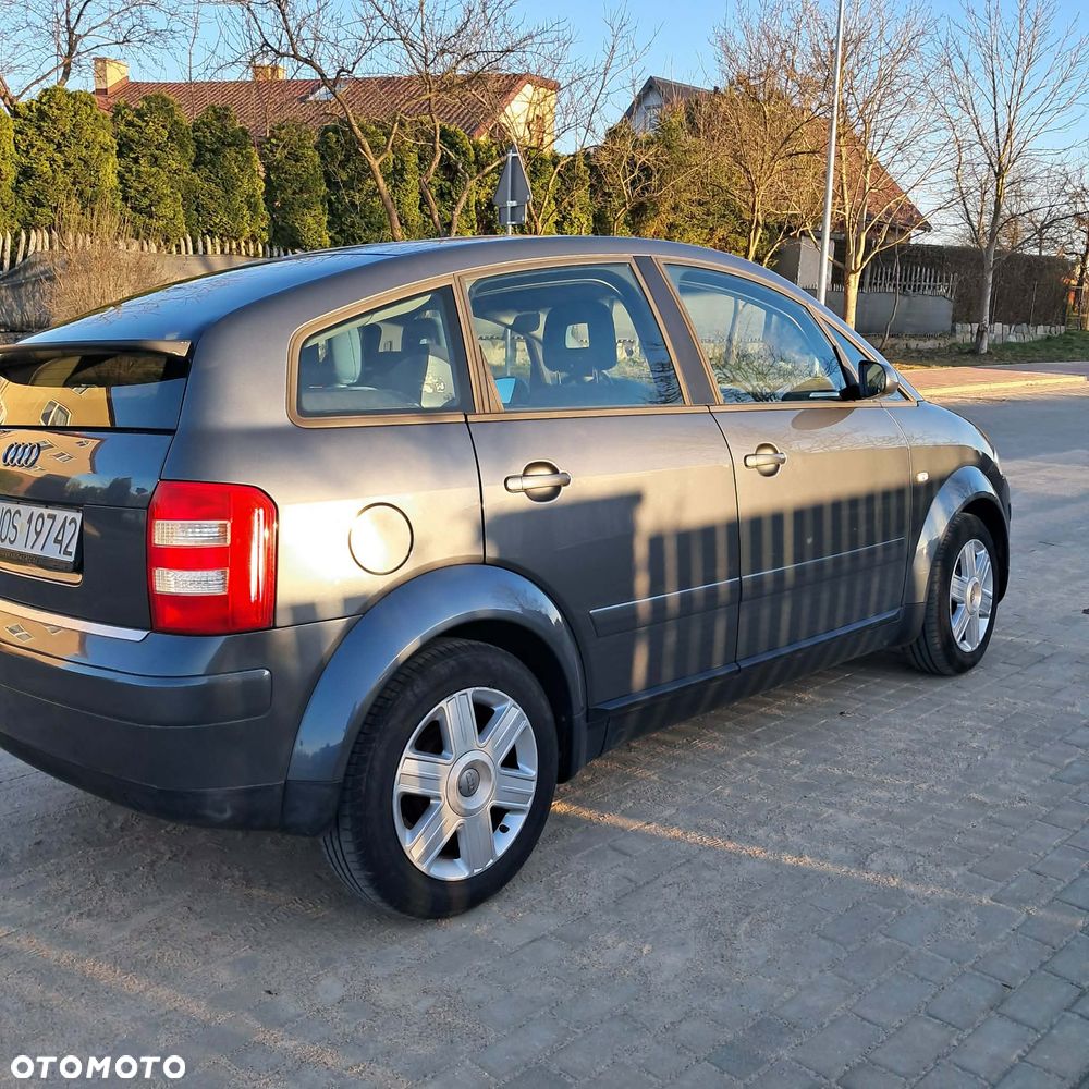 Audi A2 1.4 - 4