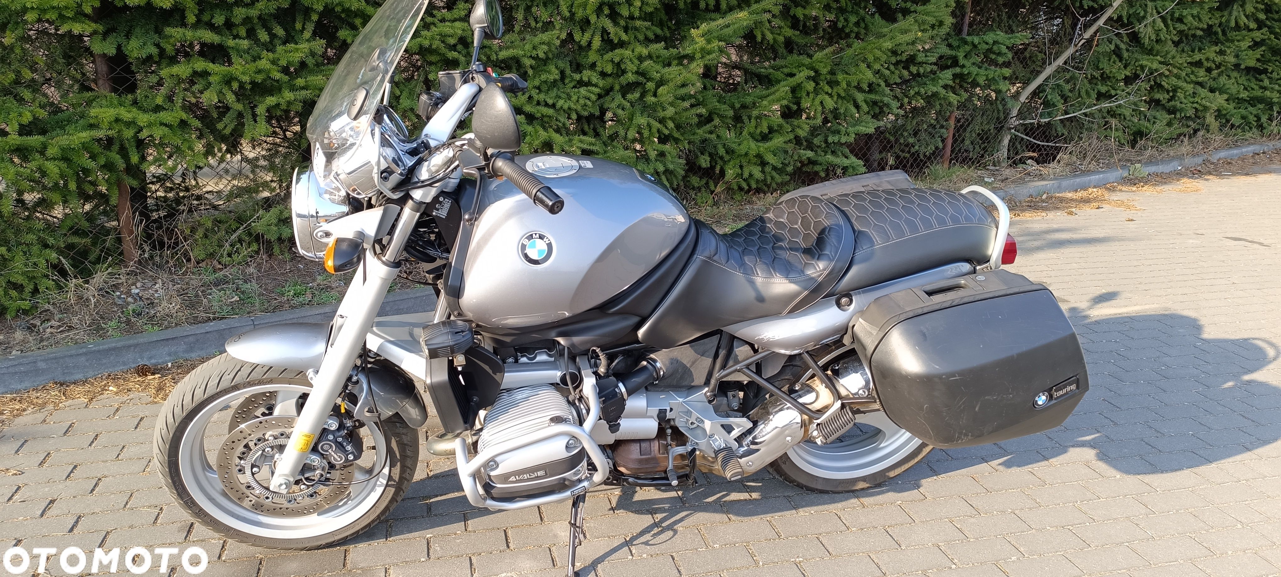 BMW R - 1