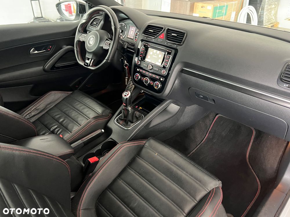 Volkswagen Scirocco - 22