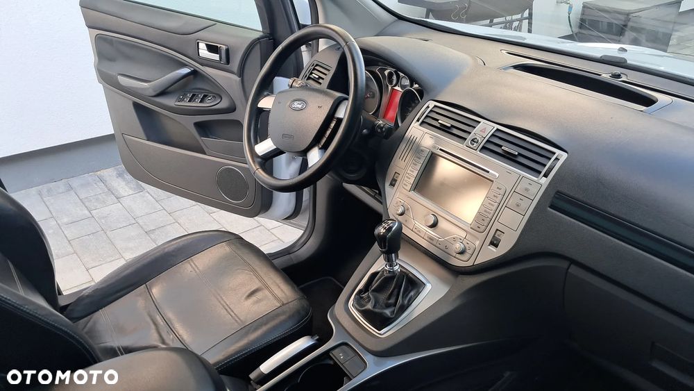 Ford Kuga 2.0 TDCi 4WD Titanium Plus - 3