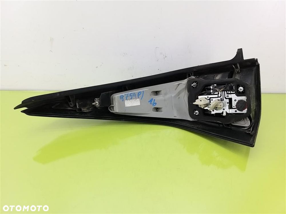 Lampa prawa tylna tył Saab 93 II 2002-2011 HELLA KOMBI - 6