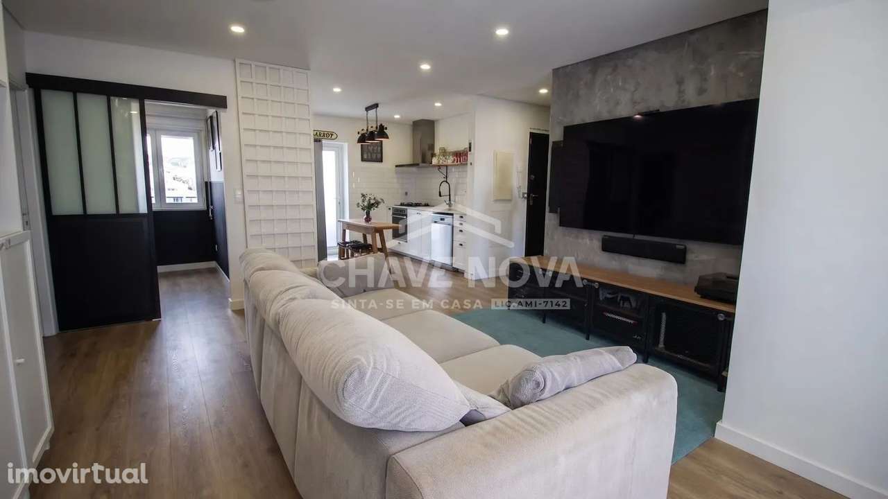 T3 renovado c/lugar de garagem em Mafamude (Soares dos Reis) - Grande imagem: 4/48