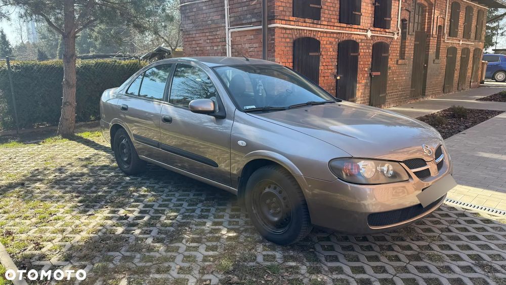 Nissan Almera - 3