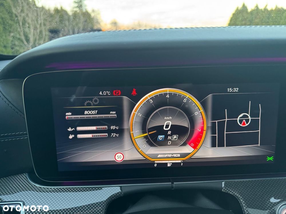 Mercedes-Benz Klasa E AMG 63 S 4Matic+ AMG Speedshift MCT-9G - 12