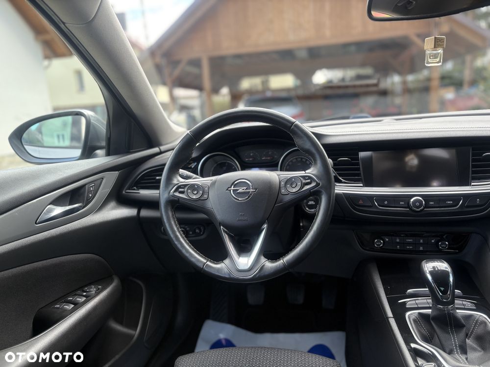 Opel Insignia - 21