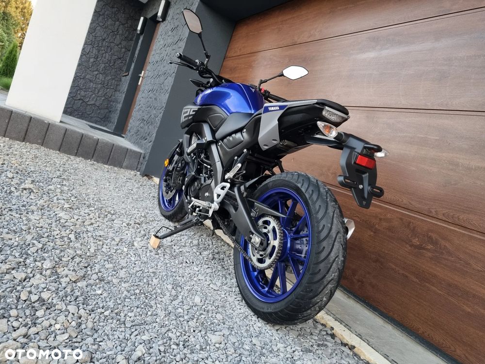 Yamaha MT - 7